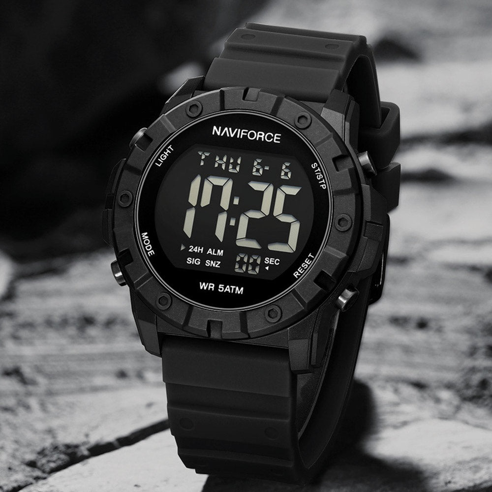 Naviforce 7110 – Black Watch