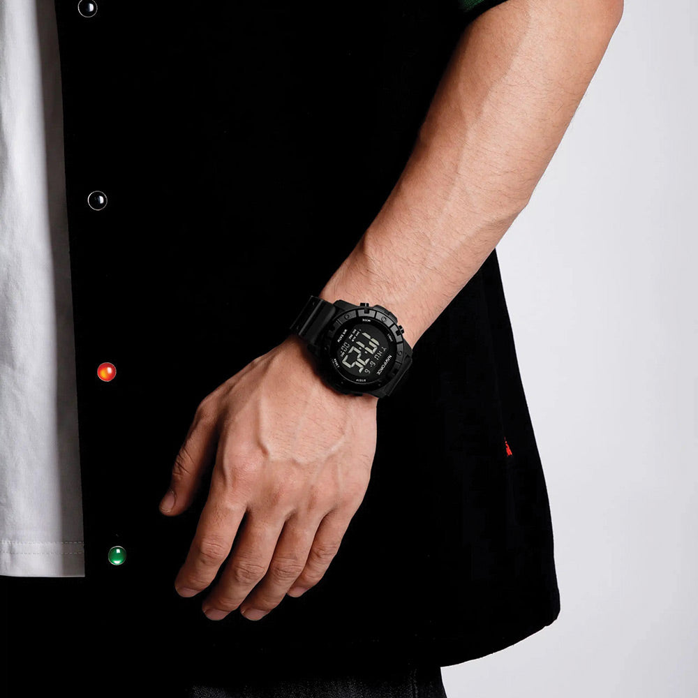 Naviforce 7110 – Black Watch